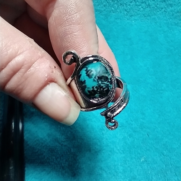 Silvertone blue black stone adjustable ring spoon design - Picture 3 of 5